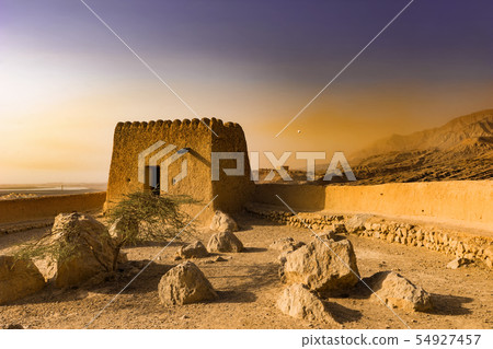 Defensive Fortress in the Desert. Dhayah Foryt Defensive Fortress in the Desert. Dhayah Foryt 54927457