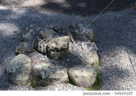 Three Stones of the Outer Palace 54934197