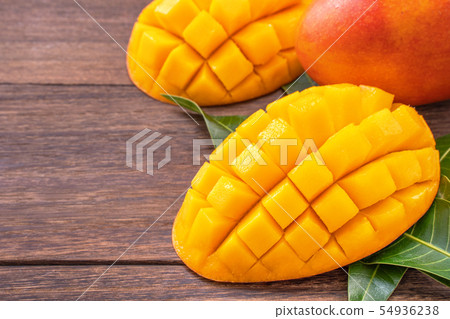Mandarin cut Mango cut Mango Flat lay Mango cut Mango 54936238