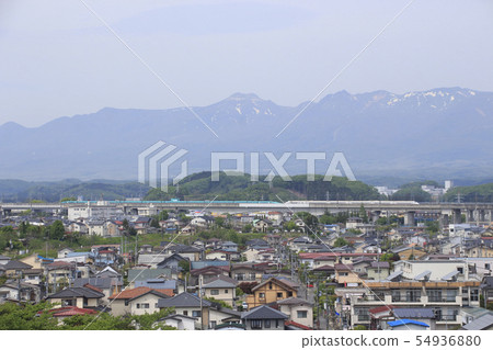 東北新幹線E5 + E3經過白川市 54936880
