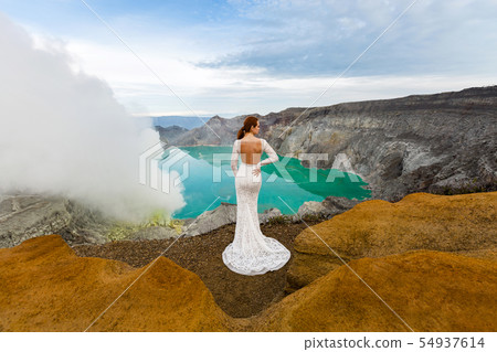 Bride in a volcanic crater 54937614