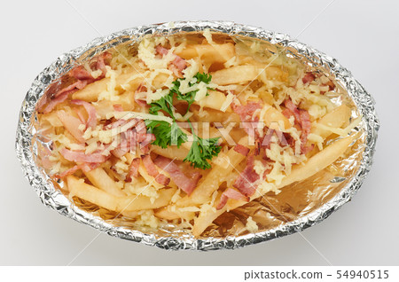 Cheese plate with fries and bacon 54940515