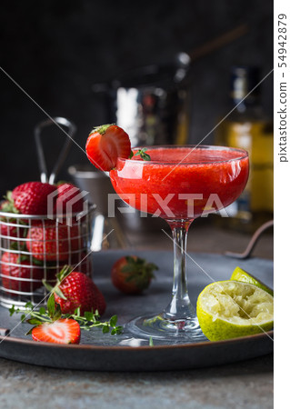 Ice Strawberry cocktail Ice Strawberry cocktail 54942879