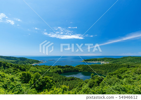 [Oga Peninsula, Akita Prefecture] The view of Ninomegata, Toga Bay and the Sea of Japan from Hachibodai is truly spectacular 54946612