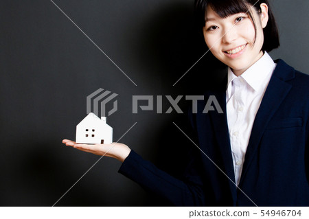 房子圖像女人 54946704