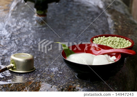 Tofu and soybeans Tofu and soybeans 54947243
