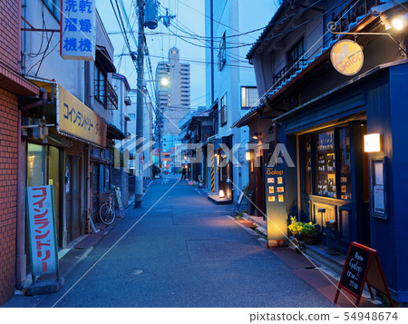 Chuo-ku, Osaka-shi, the sky of the sky moat border 54948674