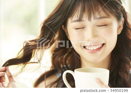 Women's lifestyle tea time Women's lifestyle tea time 54950199