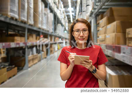 Portrait Asian women, staff, product counting Portrait Asian women, staff, product counting 54952880