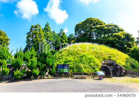 Katsuki old burial mound [Iki City, Nagasaki Prefecture] 54960070