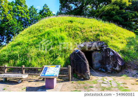 Katsuki old burial mound [Iki City, Nagasaki Prefecture] 54960081