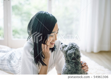 生活與狗女人 54961306