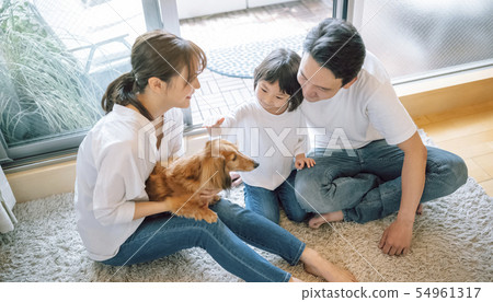 Life with a dog Family 54961317