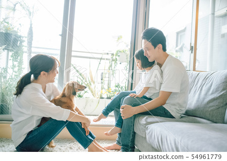 Life with a dog Family 54961779