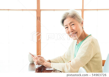 Senior Female Senior Grandma Japanese-Style Room Senior Female Senior Grandma Japanese-Style Room 54963726