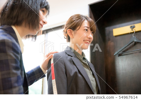 Women measuring body (made-to-order size) 54967614