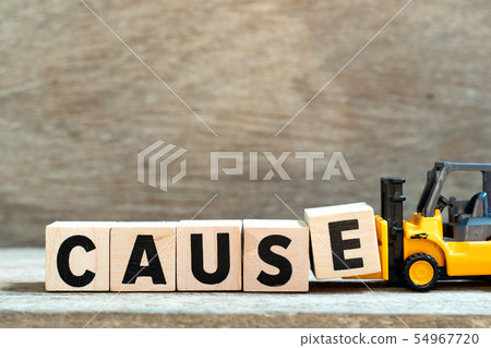 Toy forklift hold letter block e to word cause 54967720