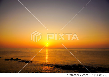 Sunrise in the Sea of Okhotsk 54968522