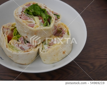 Roll salad tortilla Roll salad tortilla 54969219