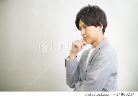 Thinking 20s male 54969254