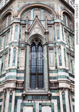 Facade of the beautiful Florence Cathedral 54970287
