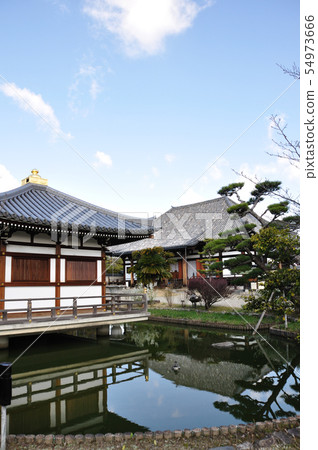 Fukaji Fukaji 54973666