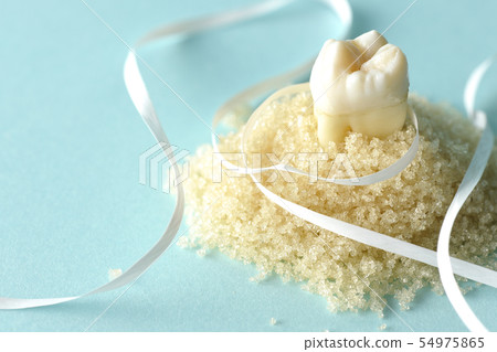 Dental floss prevent tooth decay 54975865