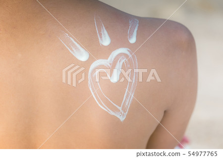 Close up shoulder woman with healthy skin Close up shoulder woman with healthy skin 54977765