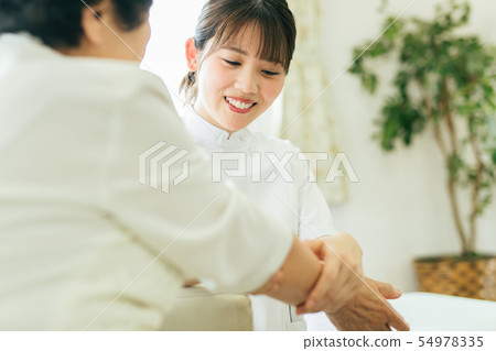 Physiotherapist PT woman 54978335