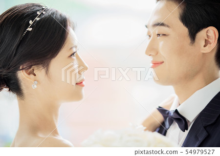 新娘婚姻 54979527
