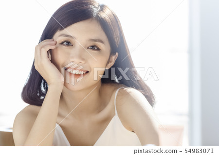 Women beauty 54983071