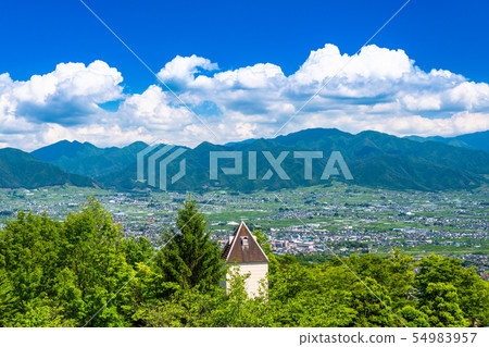 《山梨縣》初夏甲府盆地，田園風光 54983957