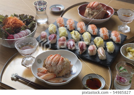 蔬菜壽司，蒸蝦障礙，毛茸茸的桌子 54985827