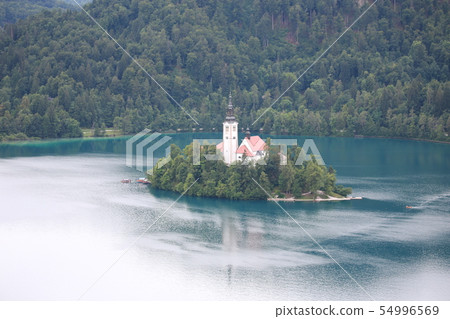 斯洛文尼亞布萊德湖的布萊德島（1） 54996569