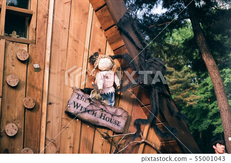 巫婆的房子 55001043