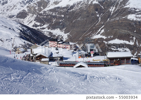 Winter Switzerland Zermatt Ski Area Matterhorn Winter Switzerland Zermatt Ski Area Matterhorn 55003934