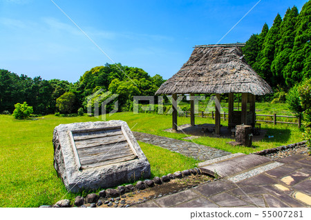 Harayama Rural Park Harayama Dolmen [Minamishimabara City, Nagasaki Prefecture] 55007281