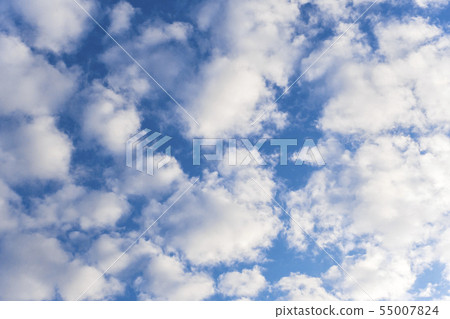 Blue sky and sky background material Summer greeting card template 55007824