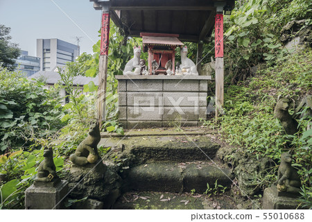 Nishimori Inari Shrine (Kamada-cho, Minami-ku, Yokohama-shi) 55010688