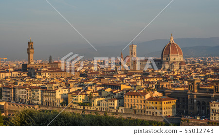 Aerial view of Florence (Italy) at sunrise 55012743