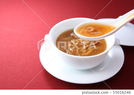 Shark's fin soup 55016246