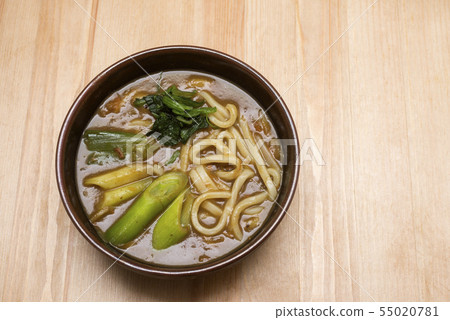 Curry udon served in bowl Curry udon served in bowl 55020781