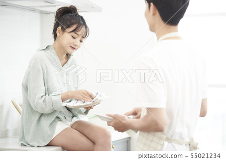 Couple lifestyle Couple lifestyle 55021234