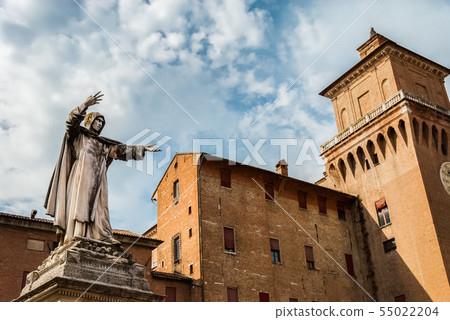 Monument to Girolamo Savonarola in Ferrara, Italy Monument to Girolamo Savonarola in Ferrara, Italy 55022204