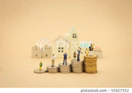 Miniature people  businessmen standing Investment  55027352