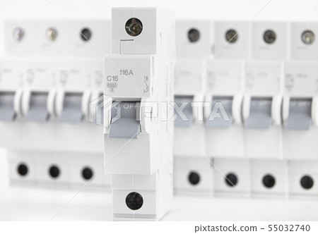 circuit breakers, toggle off and control circuit breakers, toggle off and control 55032740