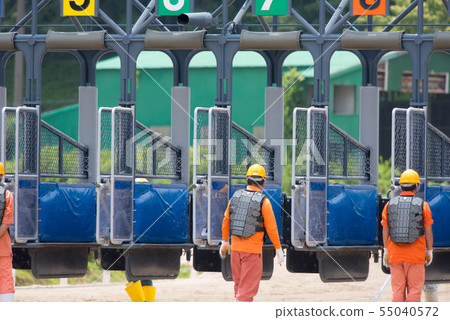 Saga horse racing 55040572