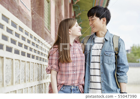 Couple, Dating, Dating, Travel, Tourism, Hanok, Korean tradition, Gyeongbokgung, Jongno-gu, Seoul 55047390