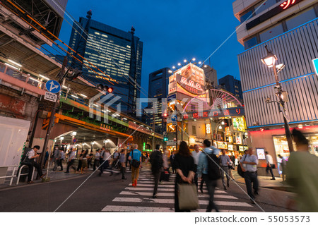 東京都市風景在日本新橋的酒吧區域 55053573
