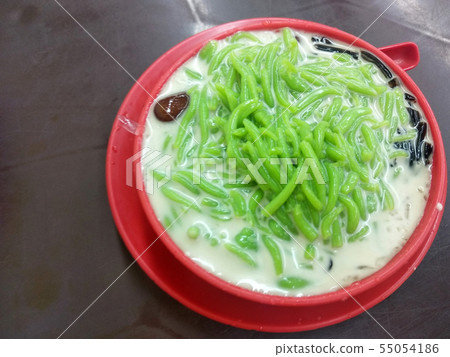 Malaysian desserts called Cendol . Malaysian desserts called Cendol . 55054186